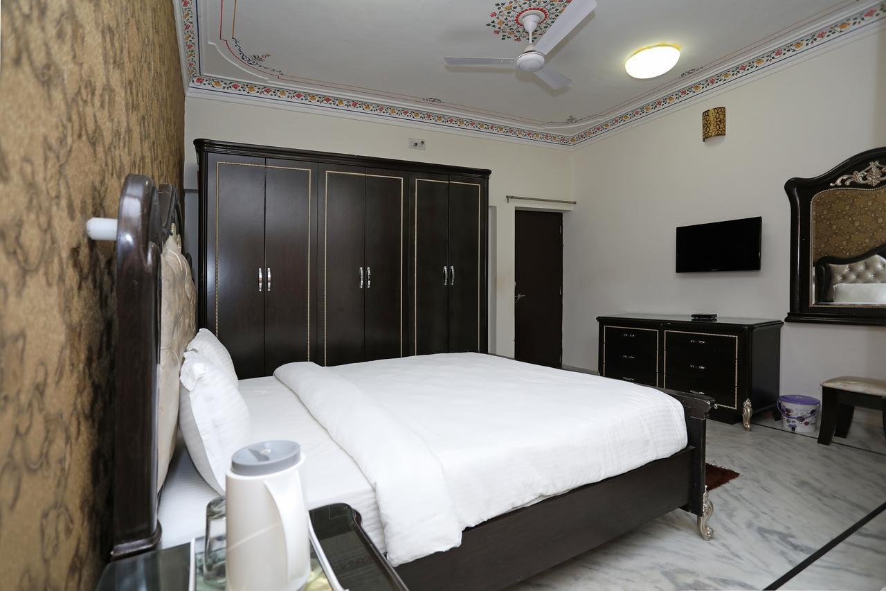 Oyo Home Heritage Near City Palace Udaipur Esterno foto