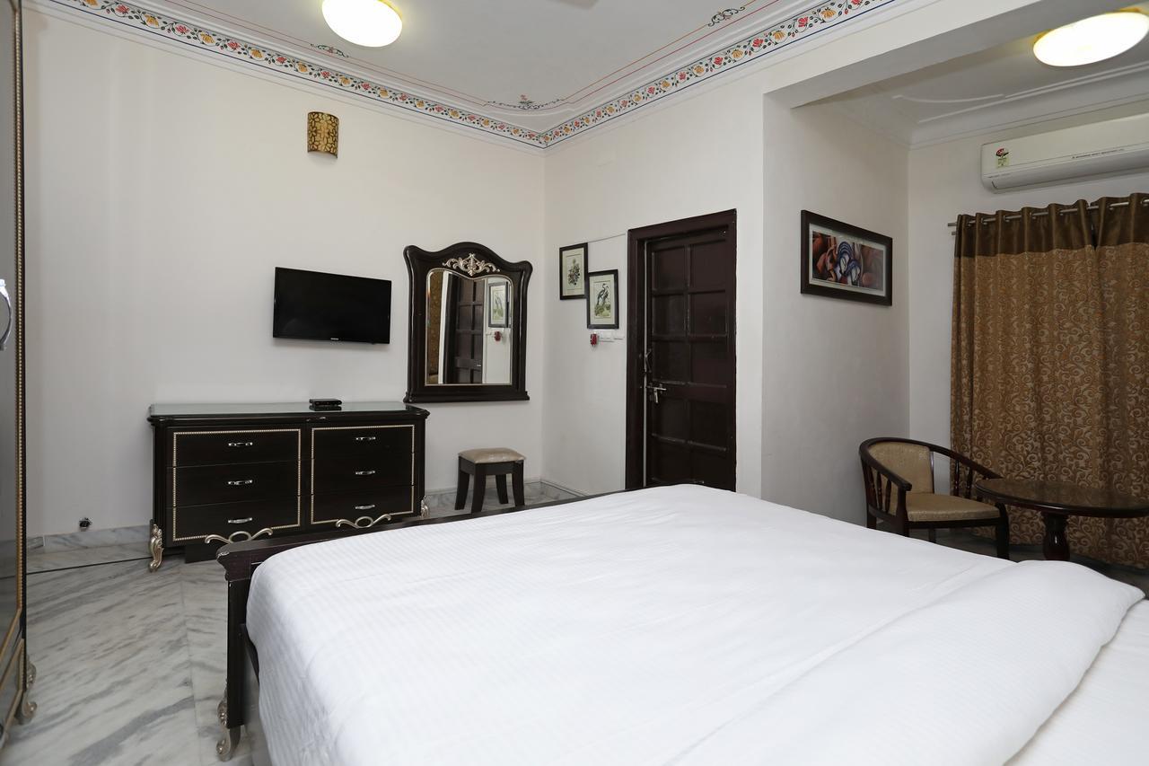 Oyo Home Heritage Near City Palace Udaipur Esterno foto